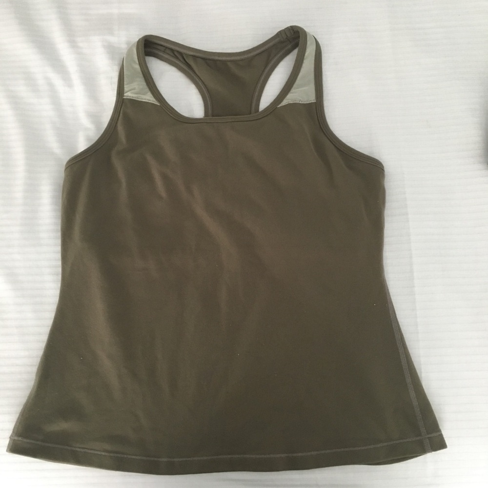 Lululemon tank!!